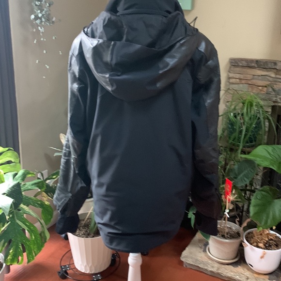 Spyder men’s Pinnacle ski/snowboard jacket - Picture 2 of 12